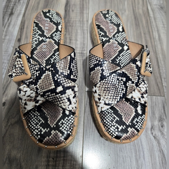 Gianni Bini Neutral Snake Leather Espadrille Sandals Women 9.5  Slide Platform - Picture 2 of 10